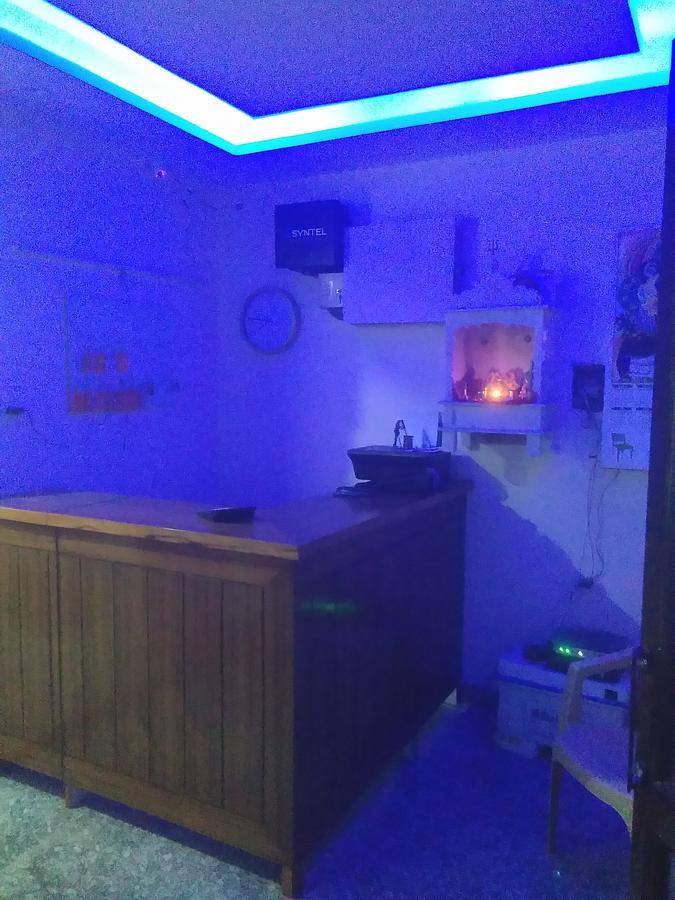 Shiv Shakti Guest House Greater Noida Bilik gambar
